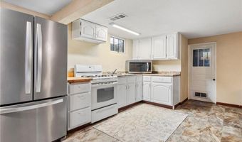 1019 Ash St, Alexandria, MN 56308