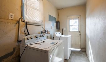 4479 W 61st St, Windsor Hills, CA 90043