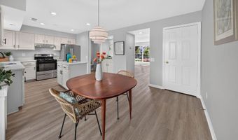 6576 MEDINAH Ln, Alexandria, VA 22312
