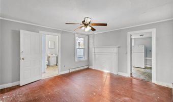 694 Hope St, Bristol, RI 02809