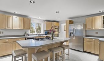 15 Goldie Way, Barnstable, MA 02630