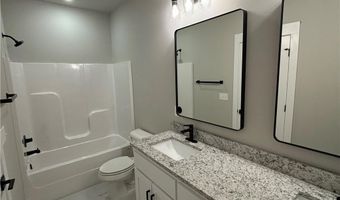7 Prestwick Ln, Bella Vista, AR 72715
