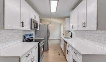 105 Deupree Ct, Athens, GA 30607
