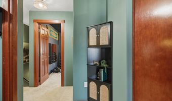 62 N Mountain Ave, Ashland, OR 97520