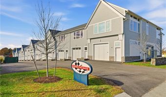 55 John Clarke Rd 3, Middletown, RI 02842