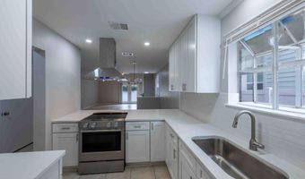 176 E COAST Dr, Atlantic Beach, FL 32233