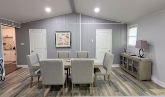 7 Holiday Ct, Albrightsville, PA 18210