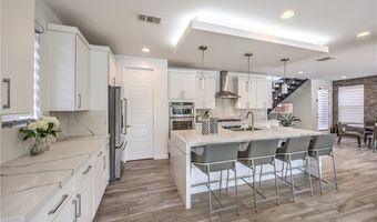 10337 Kesington Dr, Las Vegas, NV 89135