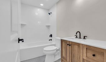 516 13th Ave, Belmar, NJ 07719