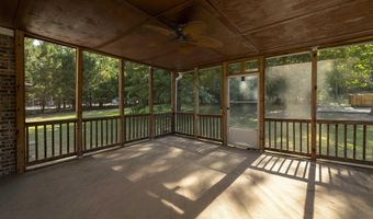 975 AVALON Ln, Anniston, AL 36207