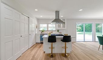 8540 Elsa Ave, Affton, MO 63123