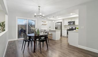 1204 E El Norte Pkwy, Escondido, CA 92027