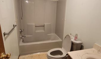 506 Forest Brook Dr, Absecon, NJ 08205