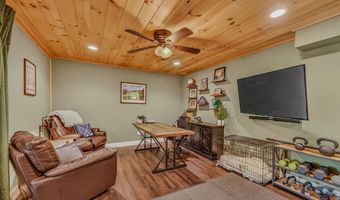 48 Meadow Ln, Campton, NH 03223