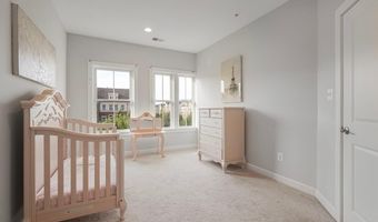 44713 PLYMPTON Sq, Ashburn, VA 20147