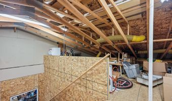 135 E Brown Dr, Avilla, IN 46710