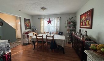 6 Irving Pl, Danbury, CT 06810