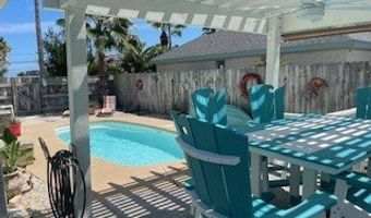 762 S Bay St, Aransas Pass, TX 78336