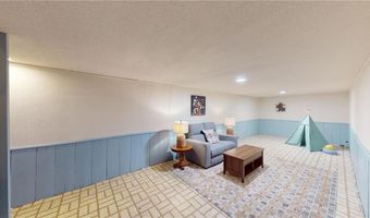419 Ridge Rd, Albert Lea, MN 56007