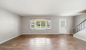 12410 ROCKLEDGE Dr, Bowie, MD 20715