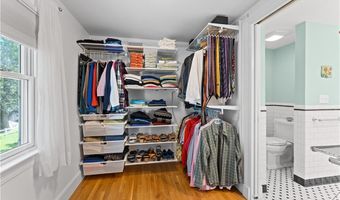 237 Highland Ave, Warwick, RI 02886