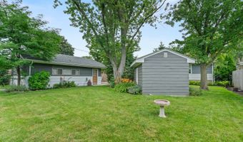 216 S Michigan Ave, Addison, IL 60101