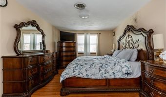 23 Oak Grove Blvd, North Providence, RI 02911