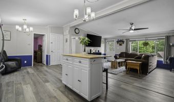 45 Concord St, Belmont, NH 03220