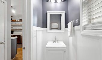 824 Port W Dr, Auburn, GA 30011