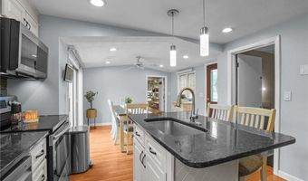 509 Buttonwoods Ave, Warwick, RI 02886