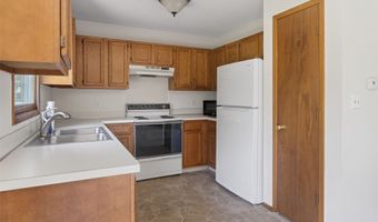 920 9th Ave NW, Altoona, IA 50009