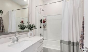 4100 S PINELAKE Way 124, Chandler, AZ 85249