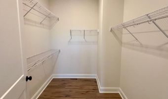 464 Bellview Rd, Appomattox, VA 24522