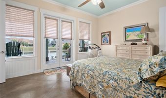 925 Pompano Dr, Aransas Pass, TX 78336