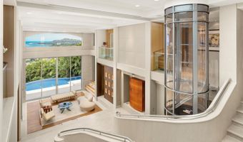360 Puuikena Dr, Honolulu, HI 96821