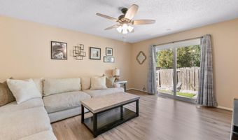 5635 E 39th St N, Bel Aire, KS 67220