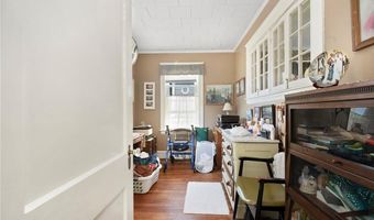 71 Philmont Ave, Cranston, RI 02910