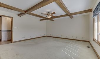 8896 Classic View Dr, Indianapolis, IN 46217