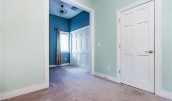 3976 Post Rd, Warwick, RI 02886