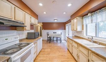 1520 Wagonwheel Dr, Blackfoot, ID 83221