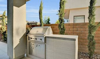 68 Grey Feather Dr, Las Vegas, NV 89135