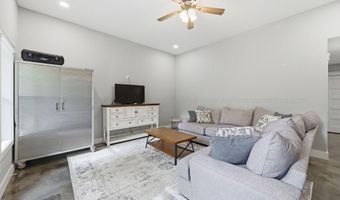 1067 LEGENDARY Pkwy, Arley, AL 35541