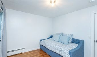 2 Amherst Rd, Andover, MA 01810