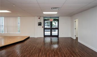 413 High St, Bristol, RI 02809