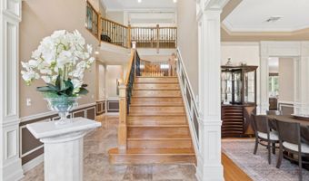 3 Buckingham Rd, Bayonne, NJ 07035