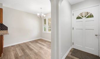 1001 EMMA Ave, Akron, OH 44302