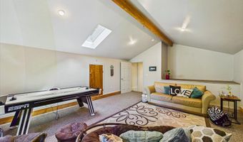 186 Lindholm Ln, Arcata, CA 95521