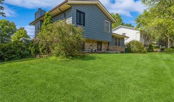 1002 3rd St SW, Altoona, IA 50009