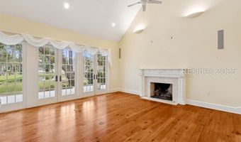 46 Hawthorne Rd, Bluffton, SC 29910