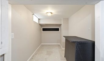 10490 Maryland St, Aurora, OH 44202